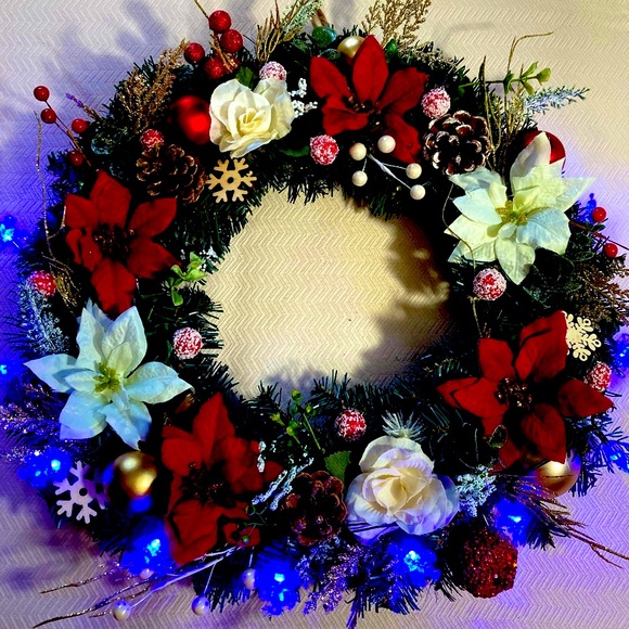Hand Crafted Other - Christmas Door Wreath. Standered size 16 inch